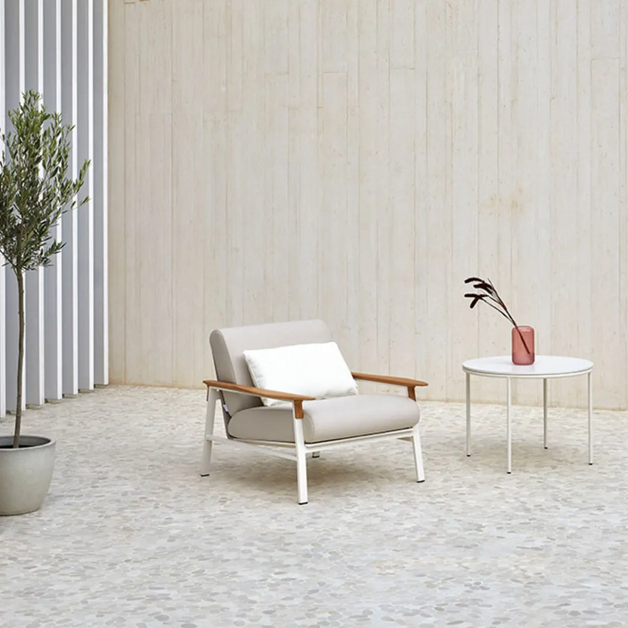 City Chair | Cream Aluminum Frame | Beige Seat & Back