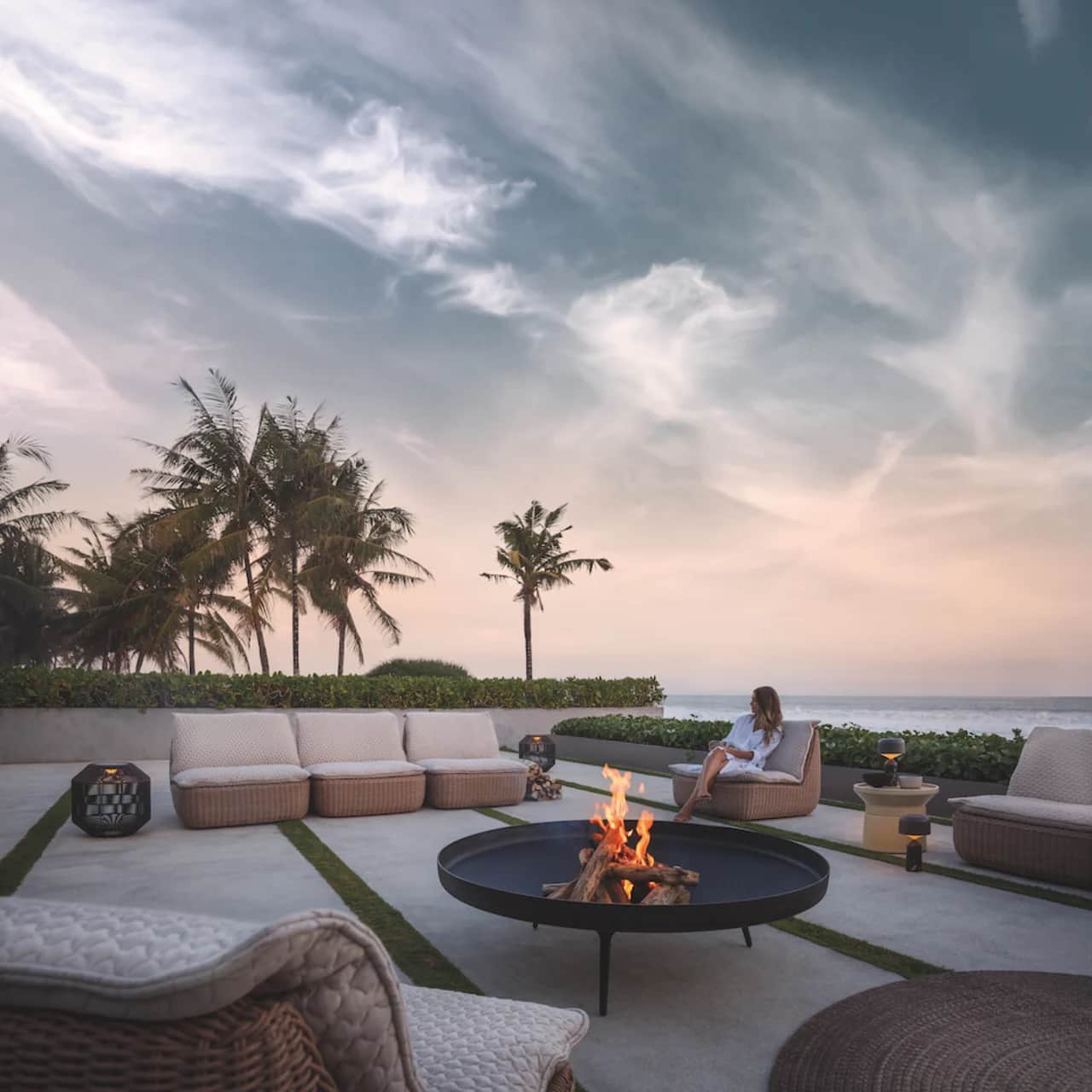 Gloster Omada Lounge Chairs | Large Fire Bowl