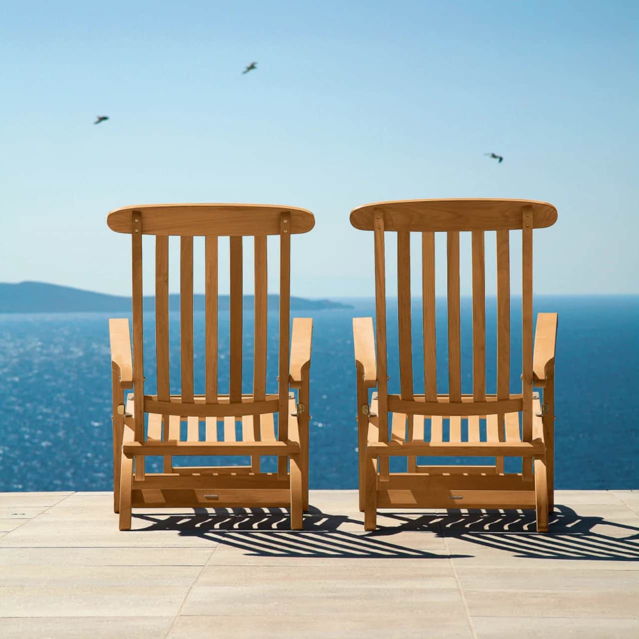 Barlow Tyrie Commodore Teak Steamer Chair