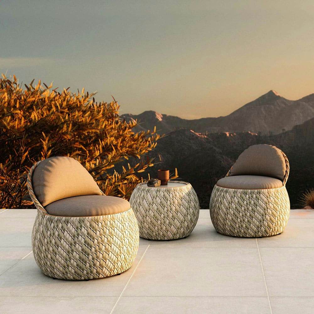 Balearic inspiration: DALA Club Chairs and Side Table in Ibiza fiber (Courtesy of DEDON)