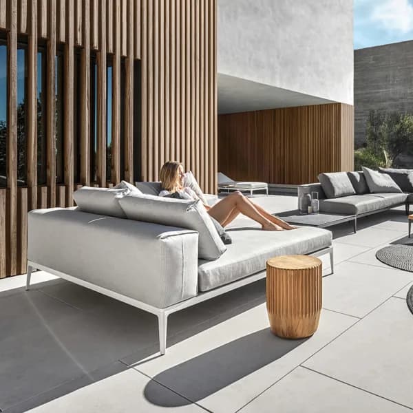 Gloster Grid Modular Seating | Arbor 14" Round Teak Side Table