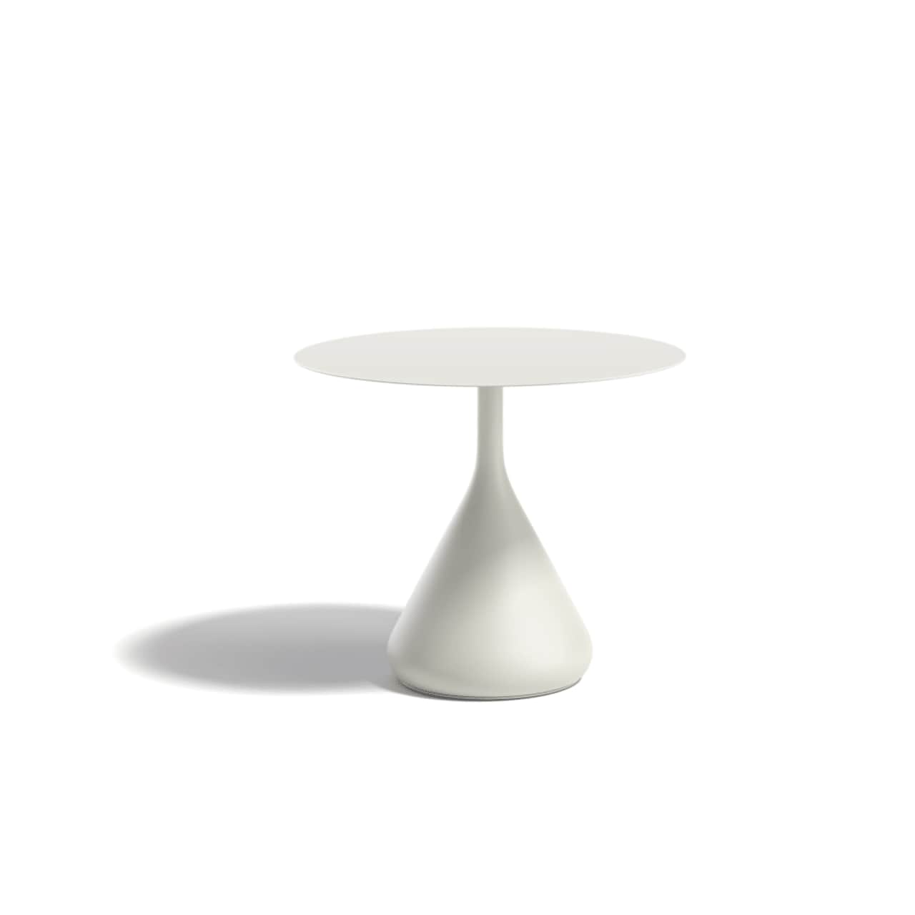 DEDON SATELLITE 31" Round Low Dining Table | Base: Powder-Coated Aluminum, Lipari | Top: HPL, Lipari
