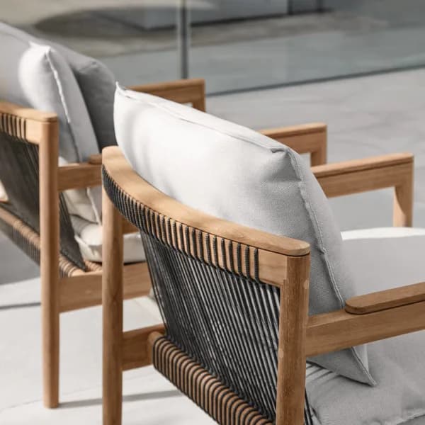 Gloster Saranac Lounge Chair Sailing Seagull Cushions